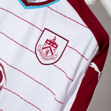 Burnley 2017-18 Away Kit (2XL)