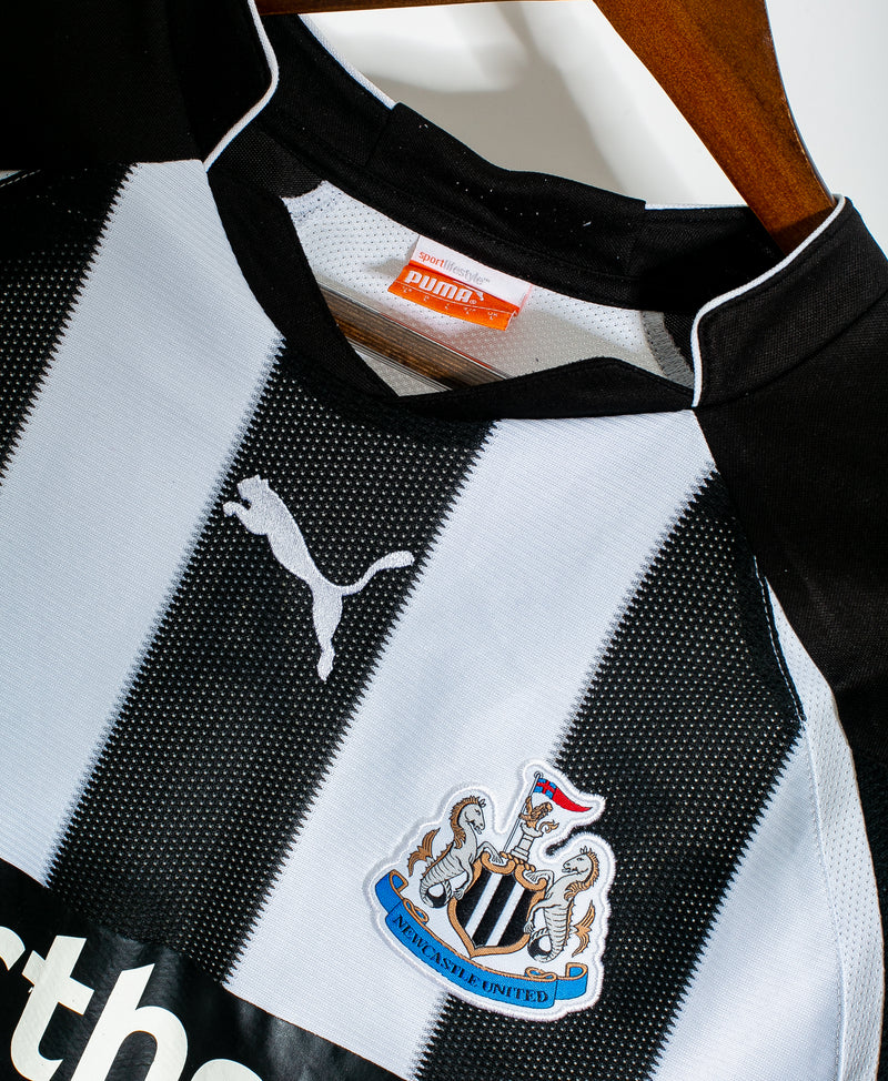 Newcastle 2010-11 Ben Arfa Home Kit (L)