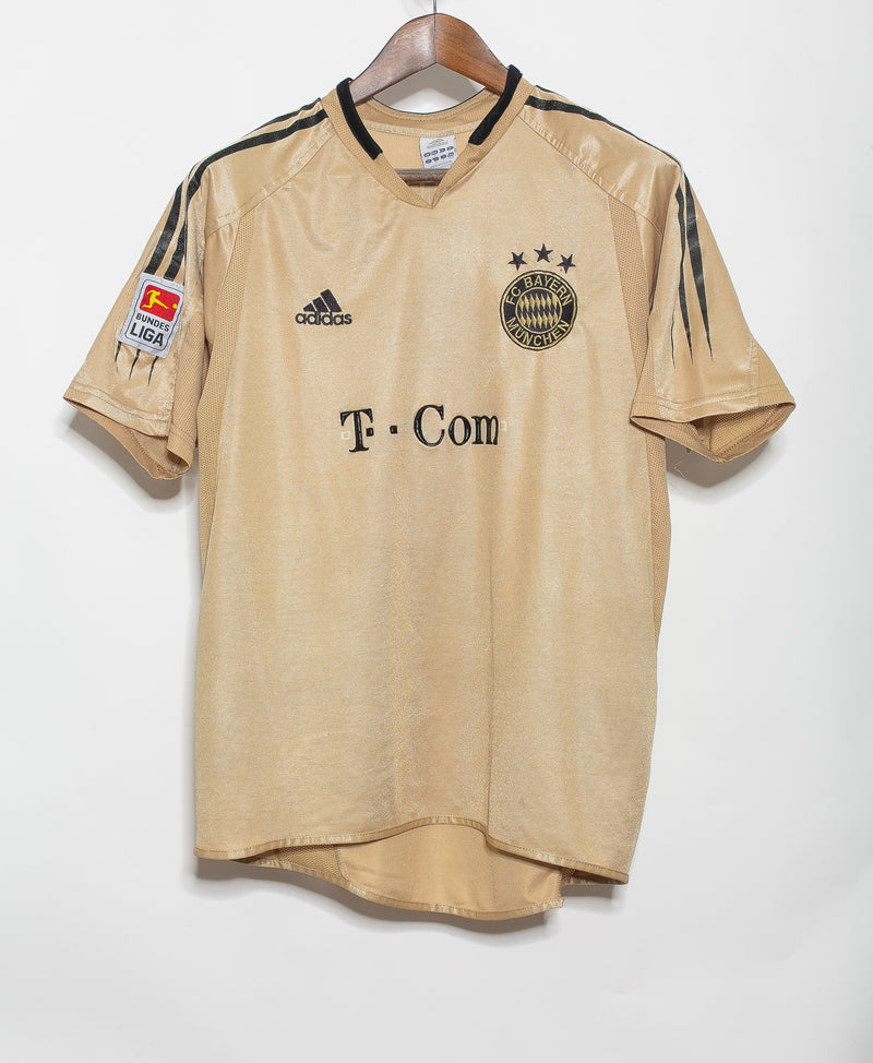 Bayern Munich 2004-05 Ballack Away Kit (L)
