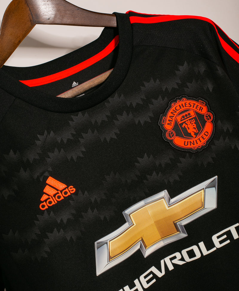 manchester united 2015 16 third kit