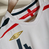 England 2008 Gerrard Home Kit (L)