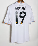 Real Madrid 2013-14 Modric Home Kit (L)