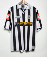 Juventus 2001-02 Home Kit (XL)