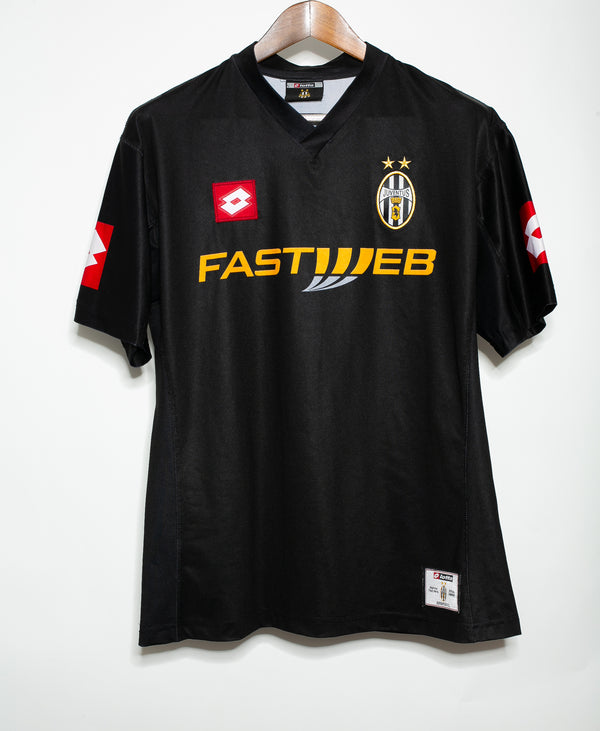Juventus 2001-02 Away Kit (XL)