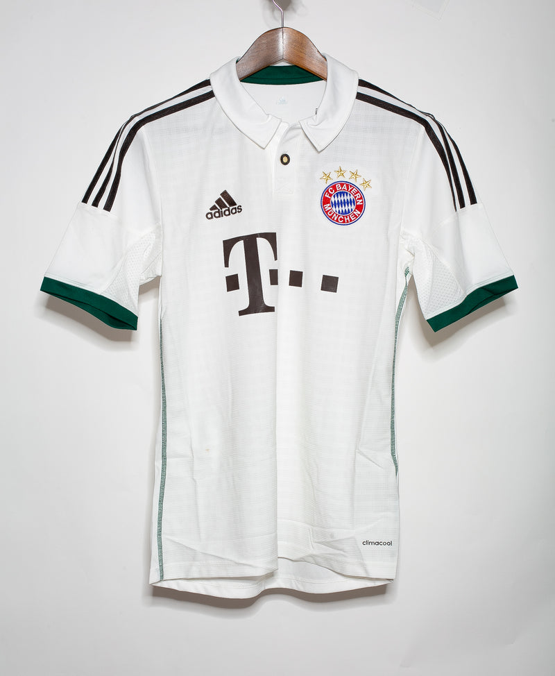 Bayern Munich 2013-14 Away Kit BNWT (S)