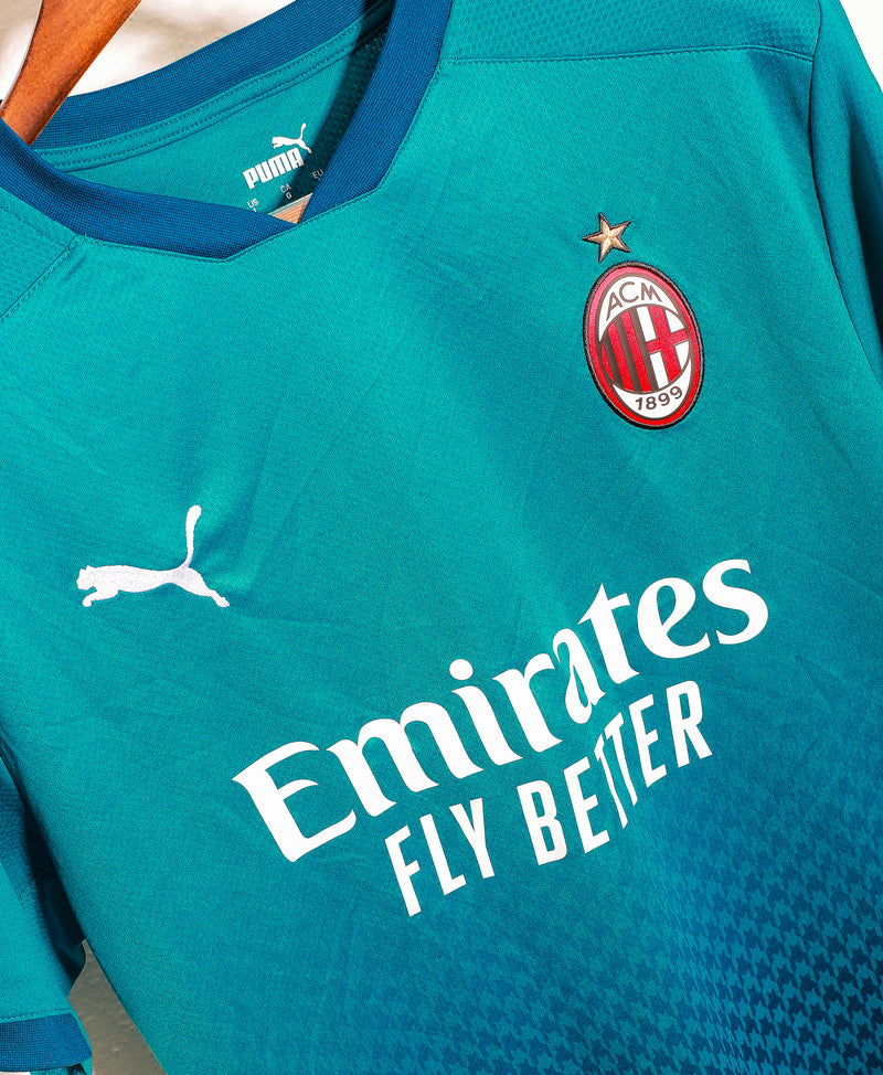 AC Milan 2010-21 Third Kit (L)