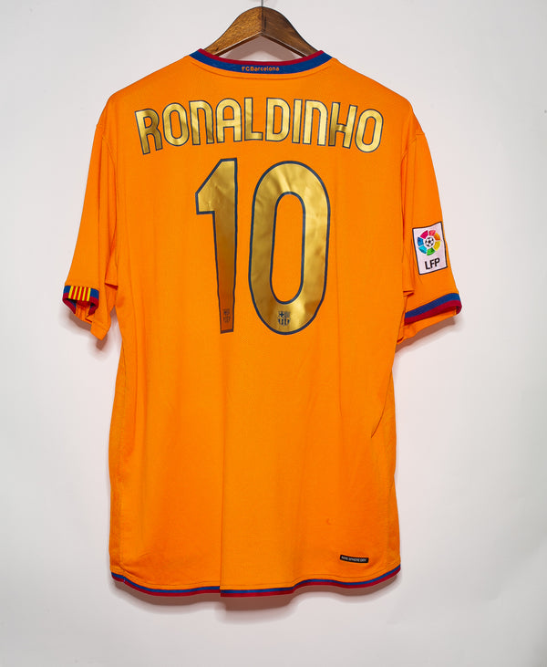 2006 Barcelona Away #10 Ronaldinho ( XL )