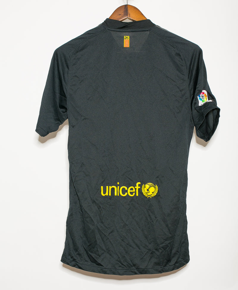 Barcelona 2011-12 Away Kit (M)