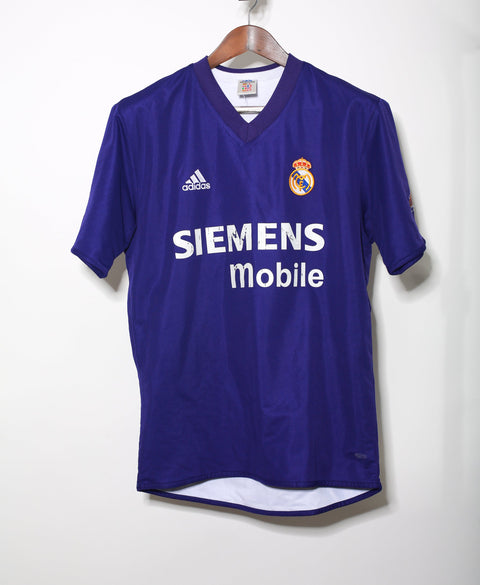 2001-02 Real Madrid Ronaldo Third Kit (L)