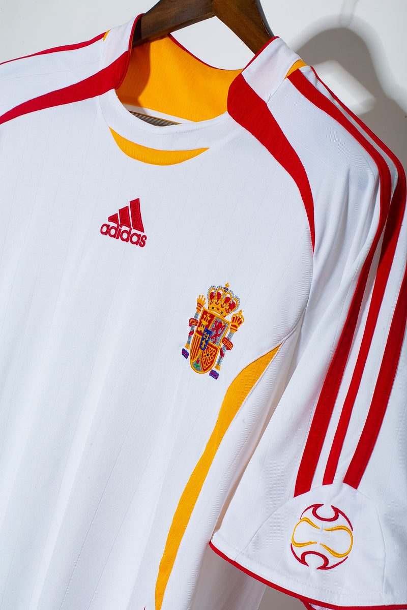 Spain 2006 Away Kit (L)