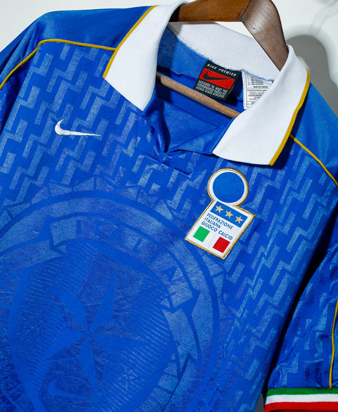 1995 Italy Home (L)