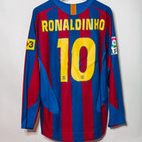Barcelona 2005-06 Ronaldinho Long Sleeve Home Kit (M)