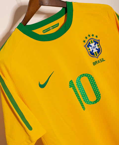 2010 Brazil Home #10 Kaka (L)