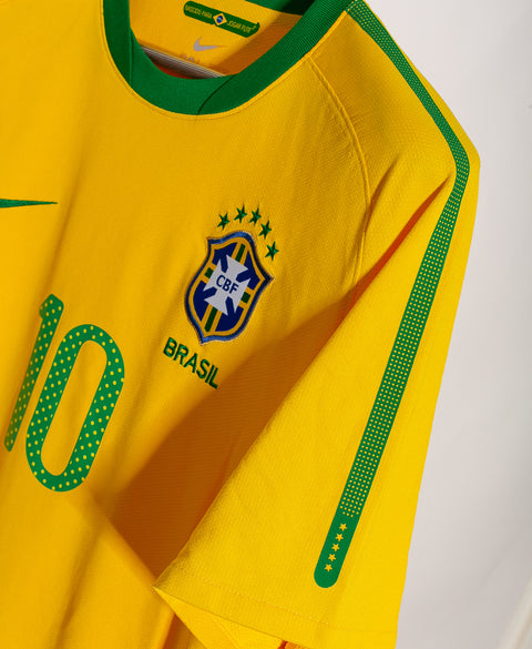 2010 Brazil Home #10 Kaka (L)