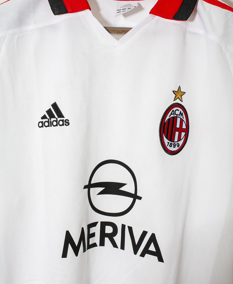 433 on X: AC Milan drop their away kit 😎👕 📸 @acmilan   / X