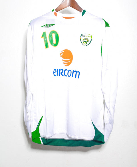 2008 Ireland Away Long Sleeve #10 Keane BNWT ( XL )