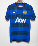 Manchester United 2011-12 Chicharito Away Kit (L)