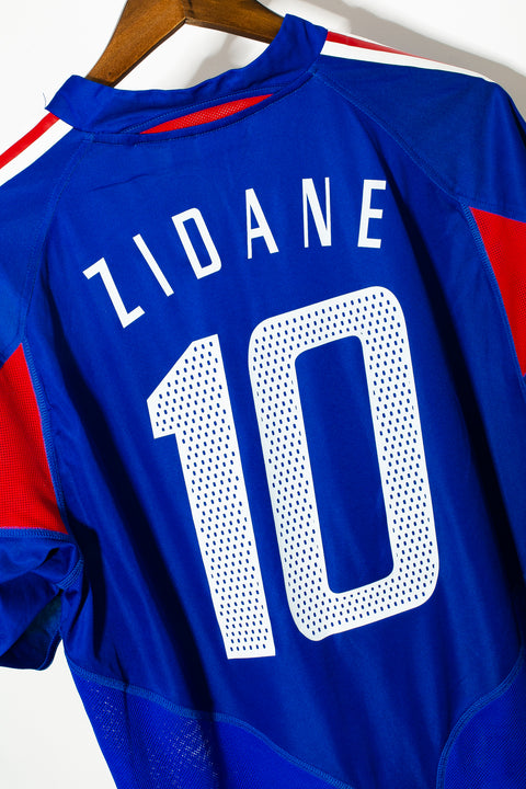 2004 France Home #10 Zidane (M)