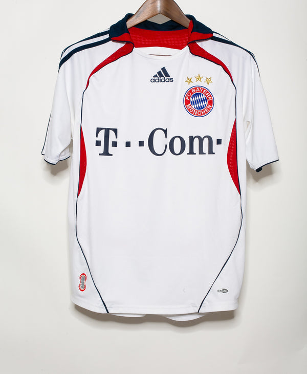 Bayern Munich 2006-07 Lahm Away Kit (M)