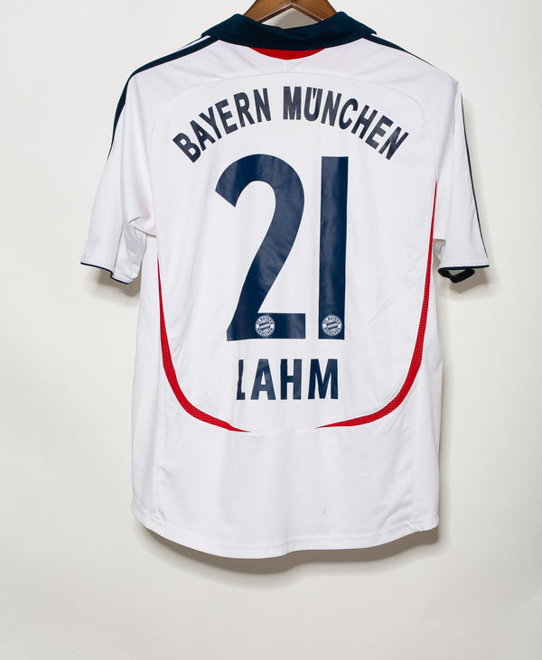 Bayern Munich 2006-07 Lahm Away Kit (M)