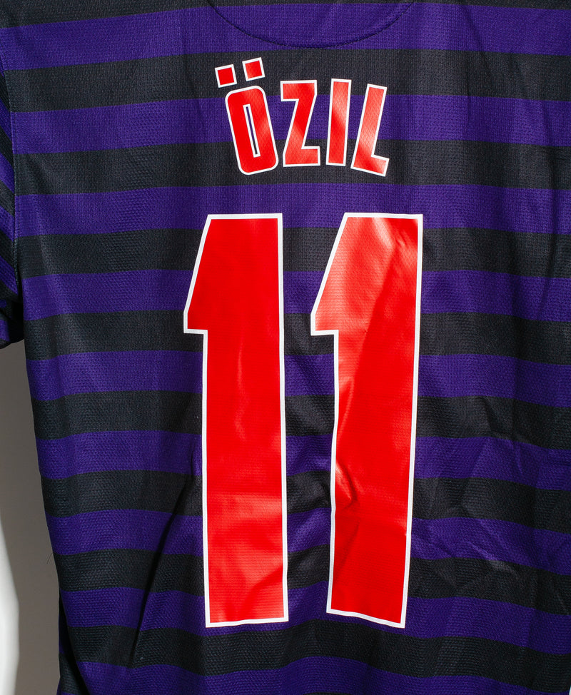 Arsenal 2012-13 Ozil Away Kit (M)