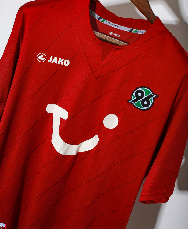 Hannover 96 2011-12 Home Kit (L)