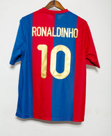 2006 FC Barcelona Home #10 Ronaldinho Basic Version ( L )
