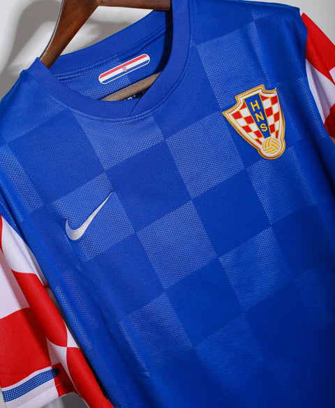 2010 Croatia Away Kit ( XL )