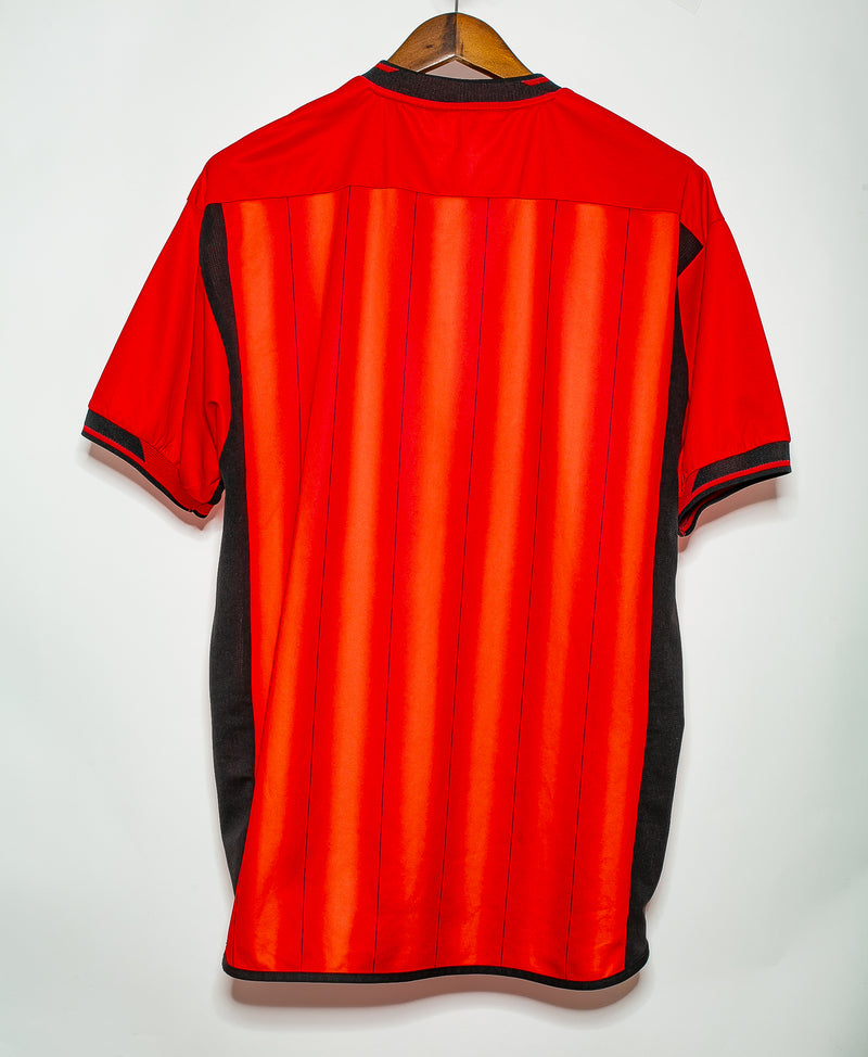 Galatasaray 2003-04 Third Kit (L)