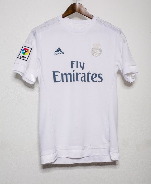 Real Madrid 2015-16 Home Kit (M)