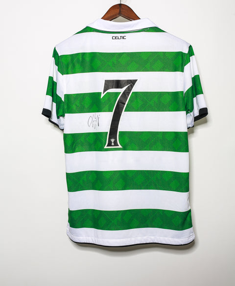 2010 Celtic Home Kit #7 Signed ( M )