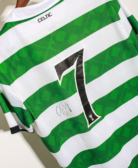 2010 Celtic Home Kit #7 Signed ( M )