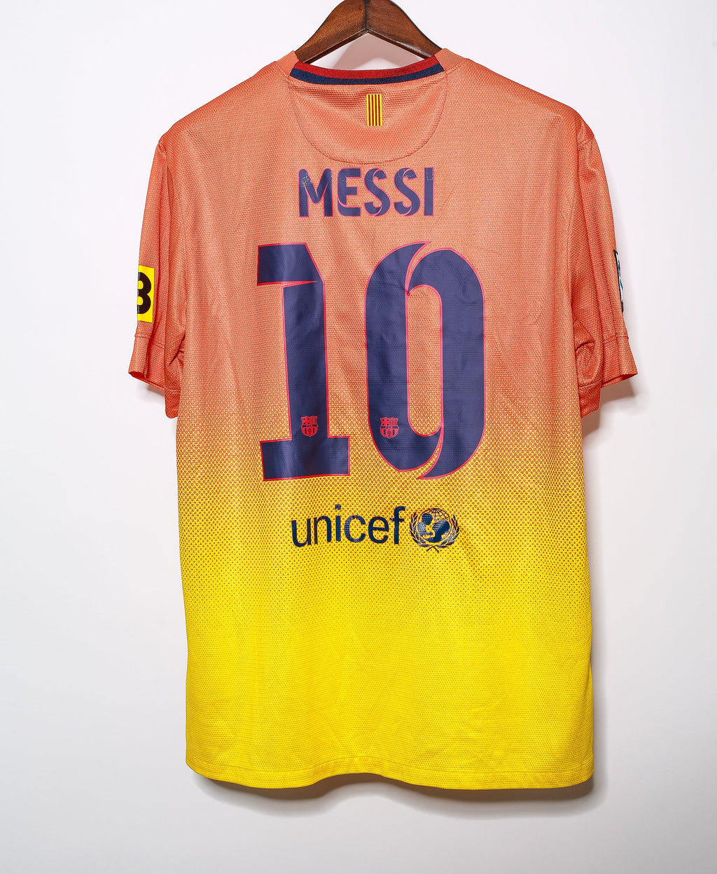 GRACIAS LEO 👏🏼 Brand: Barcelona FC ft Louis Vuitton . . . . . . . . . . # barcelona #messi #leomessi #leomessi10 #d10s #barca…