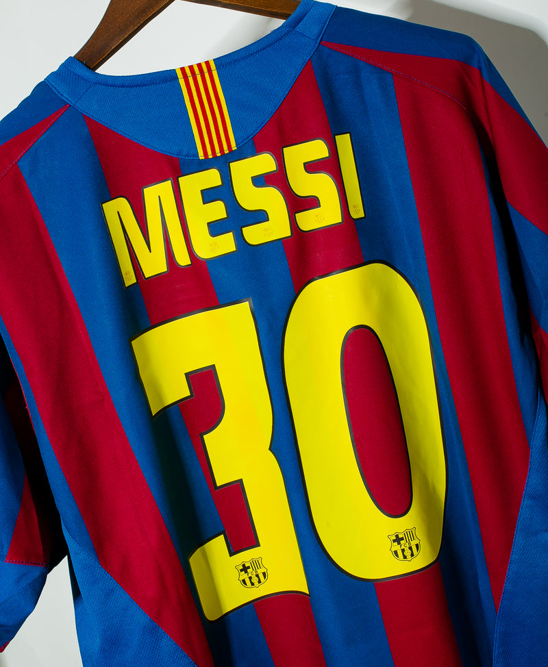 Barcelona 2005-06 Messi Home Kit (L)