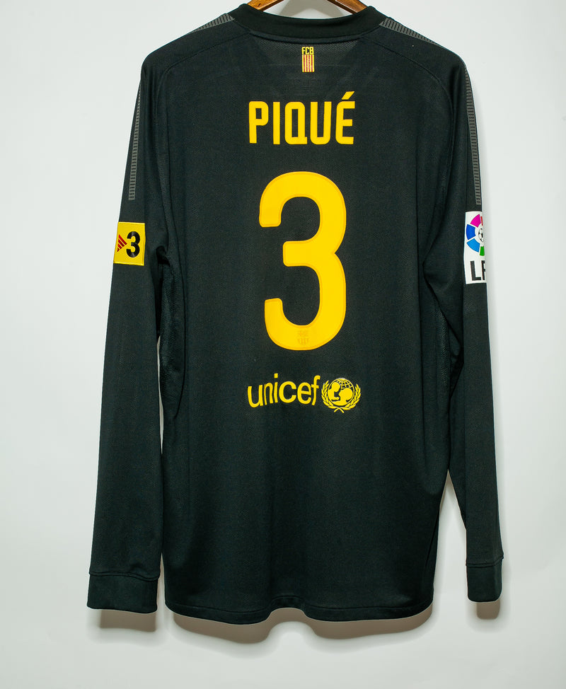 Barcelona 2011-12 Pique Long Sleeve Away Kit (2XL)