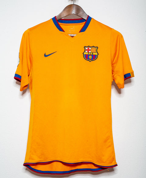 Barcelona 2006-07 Ronaldinho Away Kit (S)