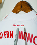 Bayern 2015-16 Costa Away Kit (L)