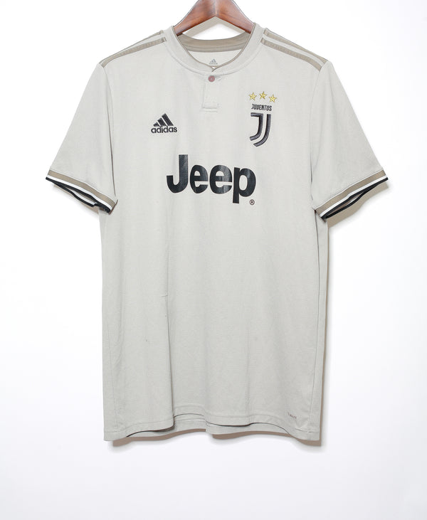 Juventus 2018-19 Ronaldo Away Kit (XL)