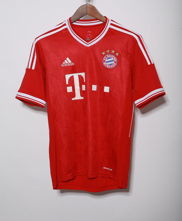 Bayern Munich 2013-14 Ribery Home Kit (S)