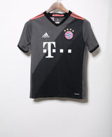 Bayern Munich 2016-17 Away Kit (YL)