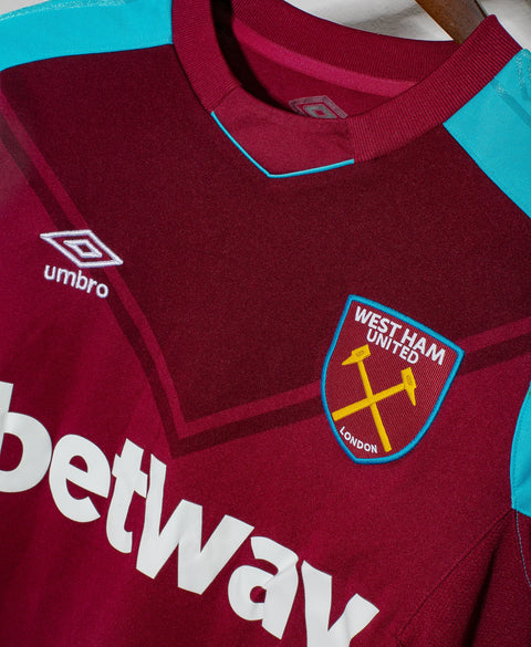 West Ham 2017-18 Chicharito Home Kit (S)