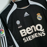 Real Madrid 2006-07 Roberto Carlos Away Kit (L)