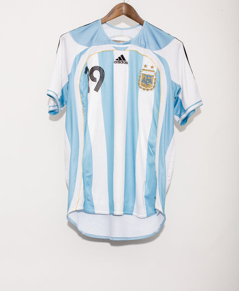 2006 Argentina Messi Home Kit #19