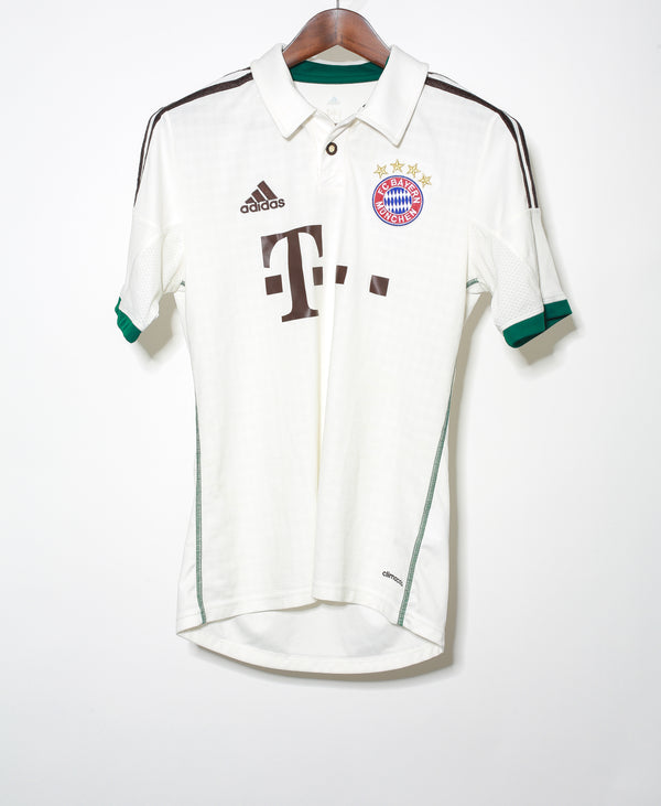 Bayern Munich 2013-14 Away Kit (S)