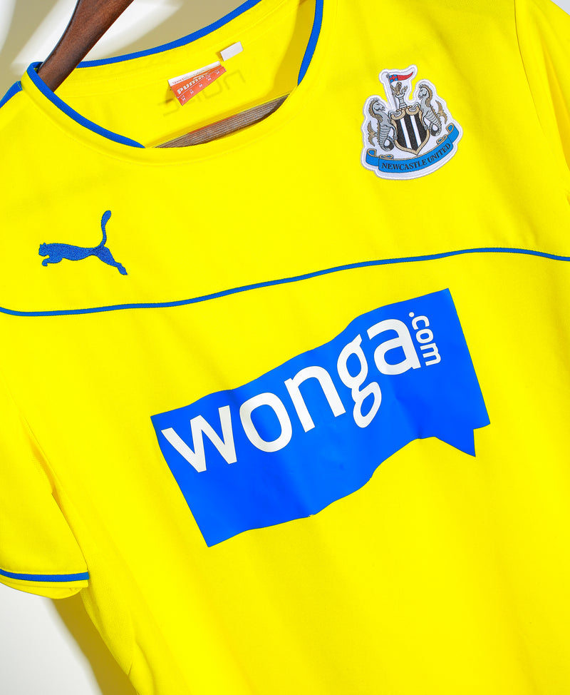 Newcastle 2013-14 Third Kit (M)