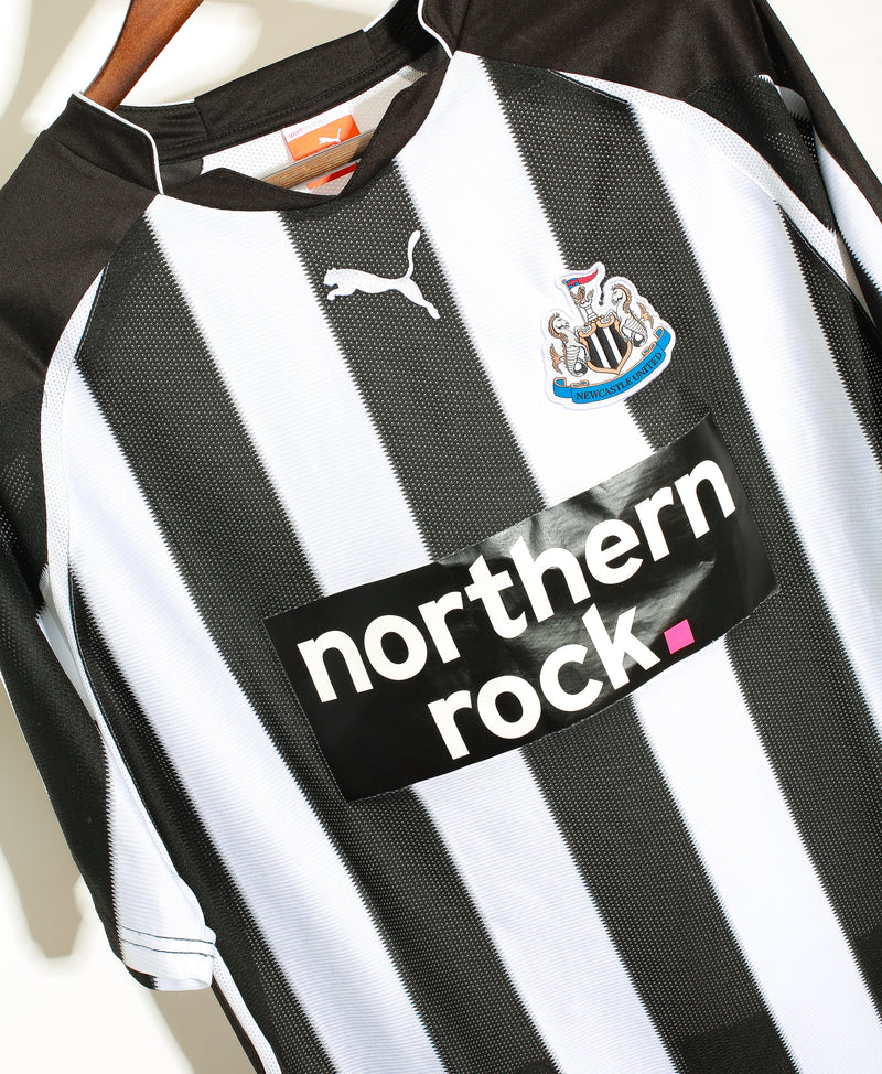 Newcastle 2010-11 Home Kit (XL)