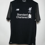 Liverpool 2017-18 Mignolet GK Kit (L)