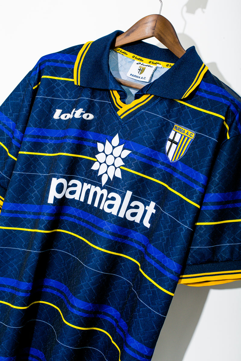 Parma Away Kit