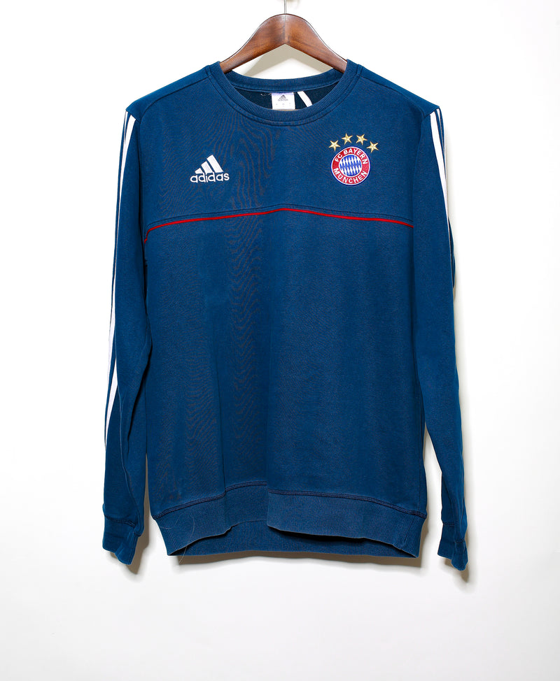 Bayern Munich Sweater Top (L)