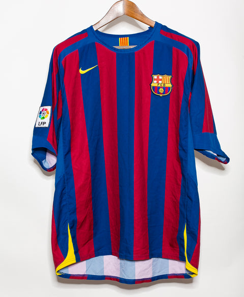 2005 FC Barcelona Home #19 Messi ( XL )